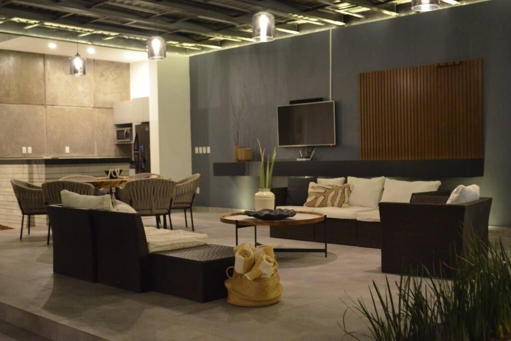 과달라하라 Casa Familiar Con Alberca Privada Climatizada 빌라 외부 사진